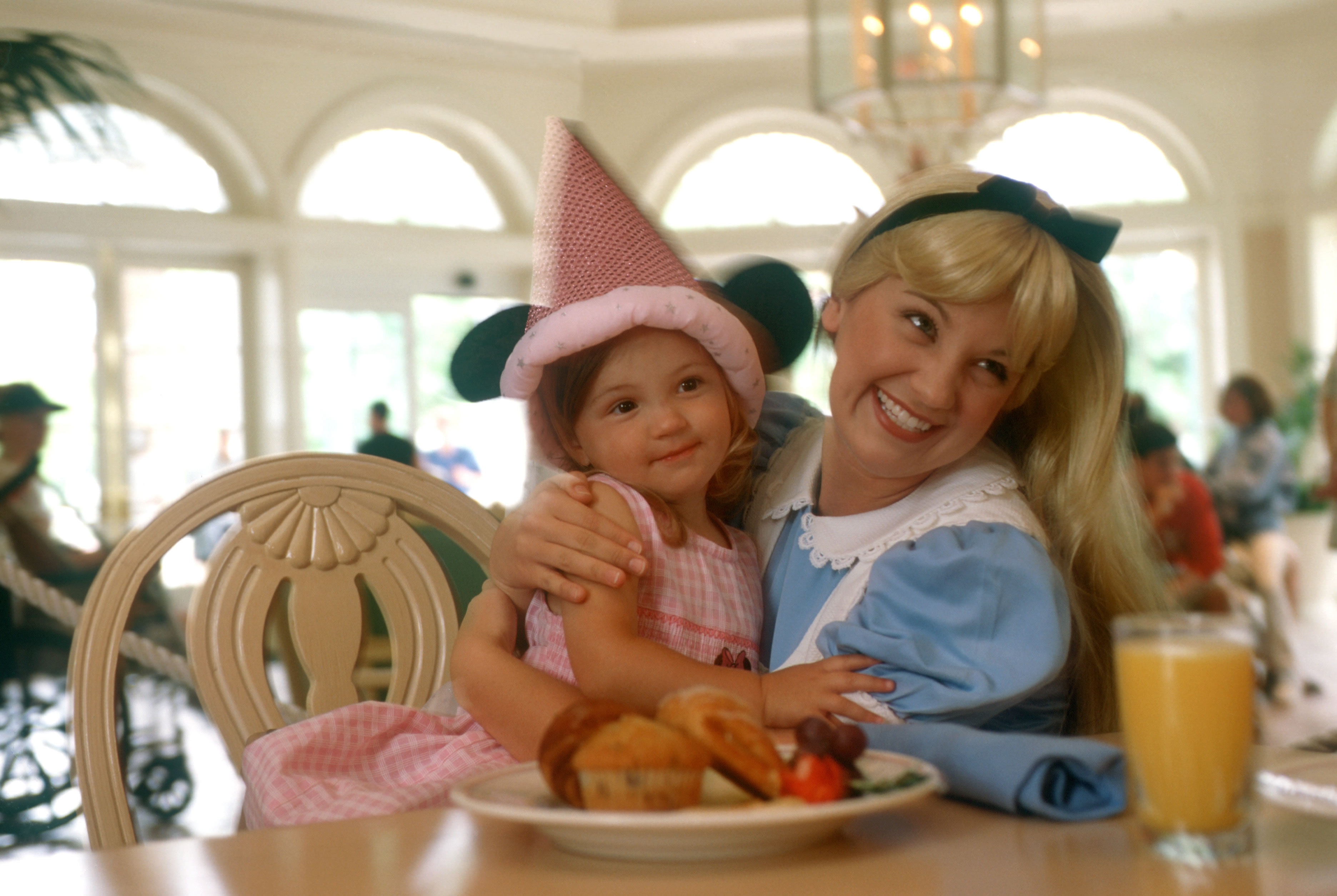 Disney Visa Free Dining 2012 Available for Select Fall Dates | Off to