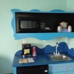 Kitchenette in Finding Nemo Family Suites