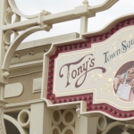 Tony's Town Square Restaurant - Magic Kingdom